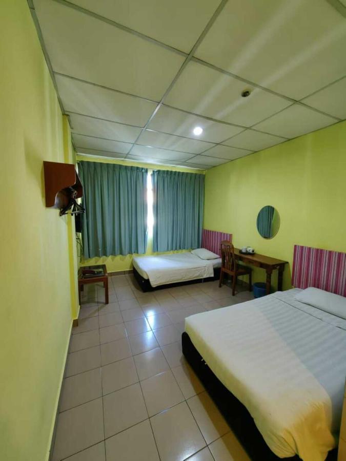 Century Hotel Inanam Kota Kinabalu Exterior photo